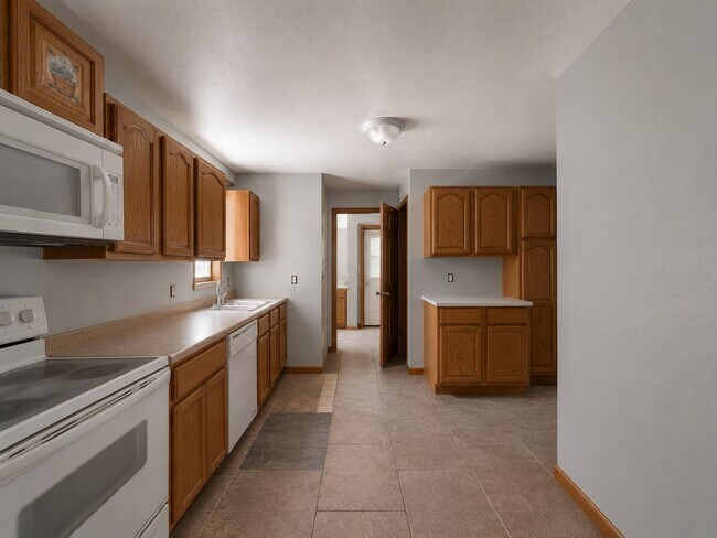 317 Earl St Unit Lower