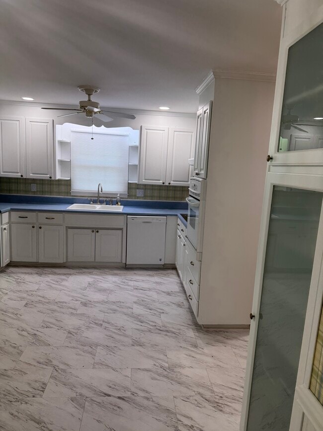 Photo - 3 Melbourne Ln