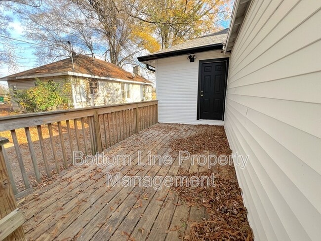 Photo - 218 Norwood Dr