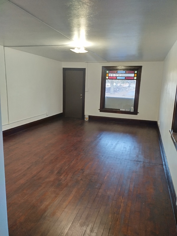 Photo - 1525 Clough Ave