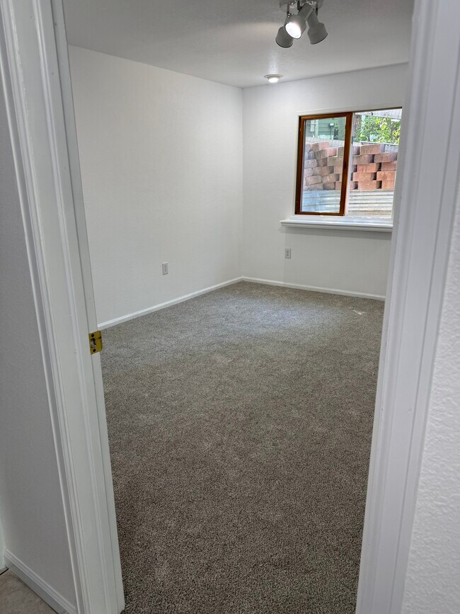 Photo - 2570 Paintbrush Ln