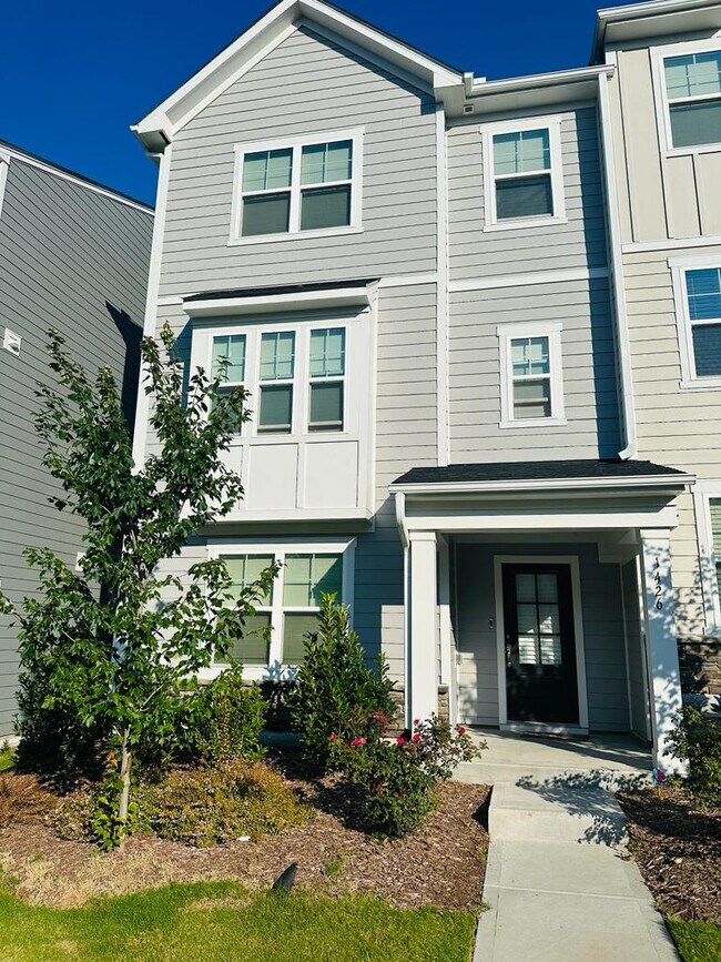 Photo - 1426 Rosepine Drive