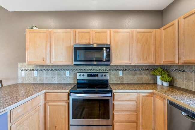 Photo - 7287 Atlantis St