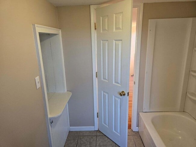 Photo - 2470 Collis Ave