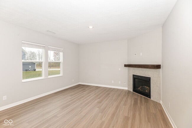 Photo - 5043 Maddox Ln