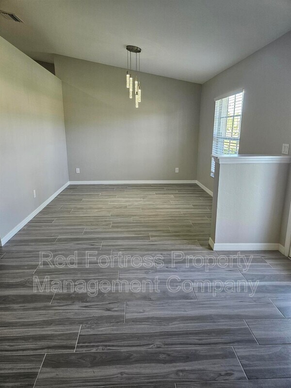 Photo - 410 SW 40th Terrace