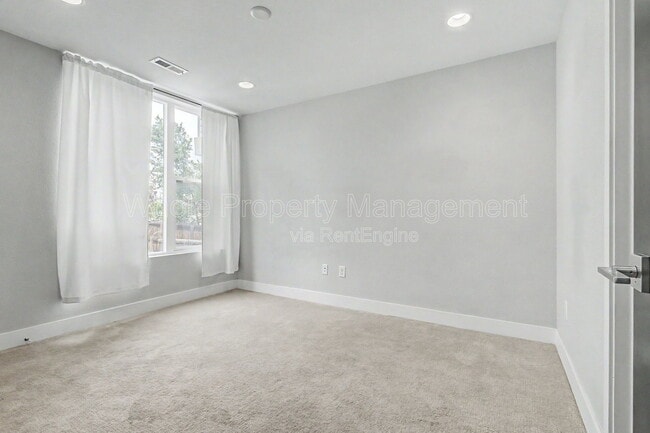 Photo - 5737 W 17th Ave