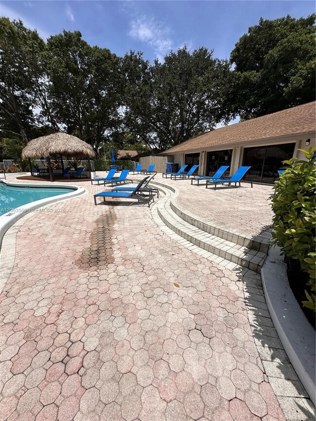 Photo - 3032 S Oakland Forest Dr