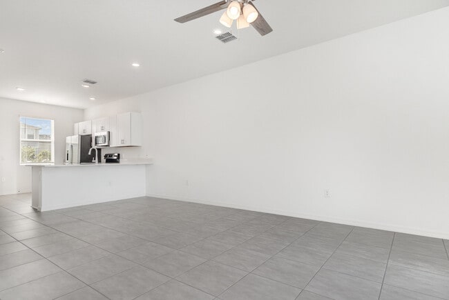 Photo - 2037 Viewfinder St