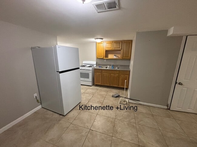 Photo - 108-16 175th St