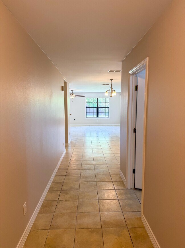 Photo - 1513 Sweden Ln