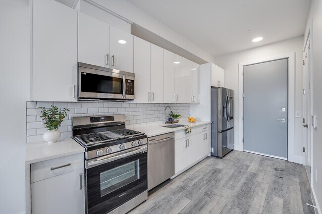 Photo - 3443 John F. Kennedy Blvd