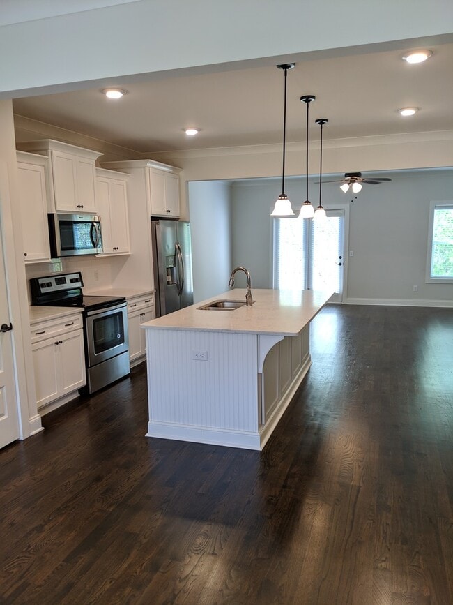 Photo - 4 Bedroom Townhome - Lenox Creekside