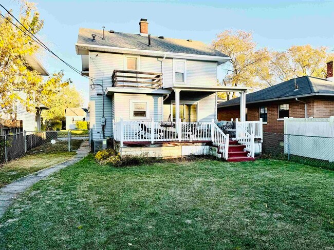 Photo - 4018 Webster St