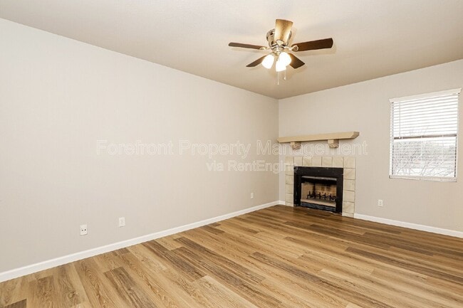 Photo - 7802 Richard Frank Way Unidad 3