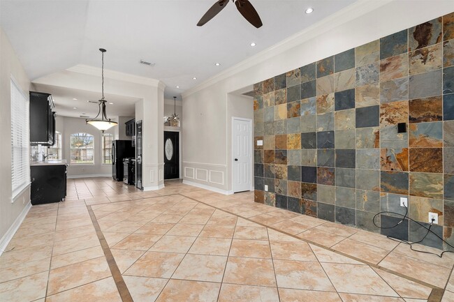 Photo - 2227 Oakwell Ln