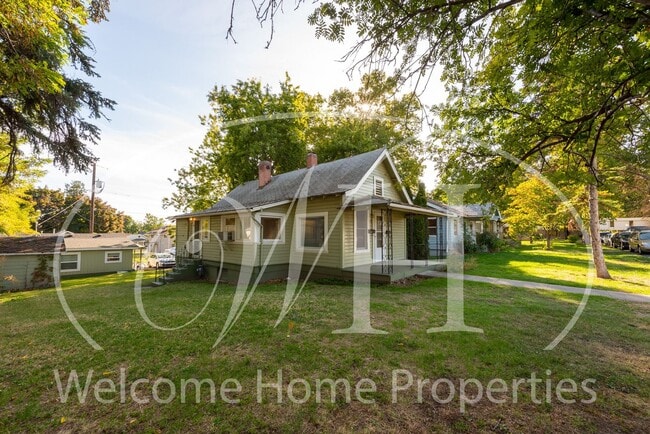 Photo - 120 SE 2nd St Unit 120 SE 2nd St