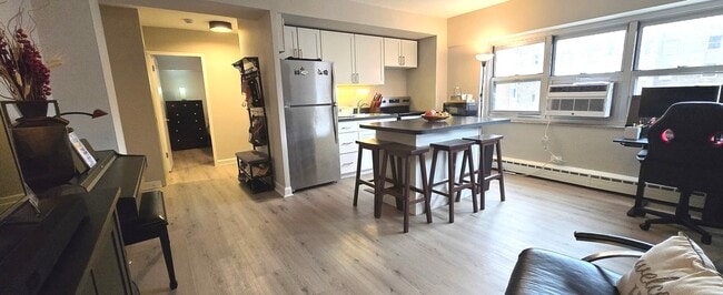 Photo - 4970 N Marine Dr