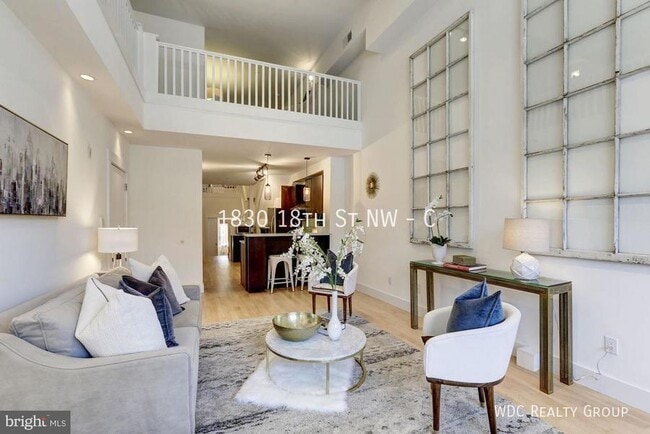 Building Photo - 1830 18th St NW Unit C