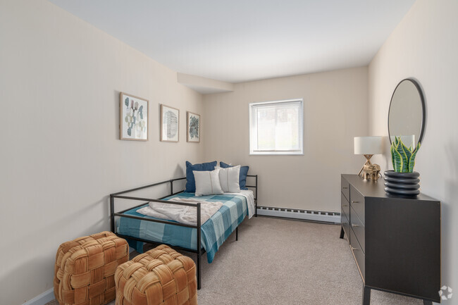 2BR, 1BA - 745SF - Bedroom - Norris Hills Apartments