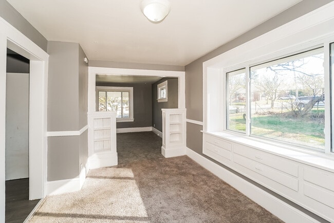 Photo - 788 Saxon Ave