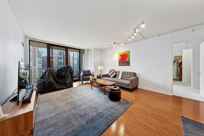 Photo - 420 E Waterside Dr Unit 1108