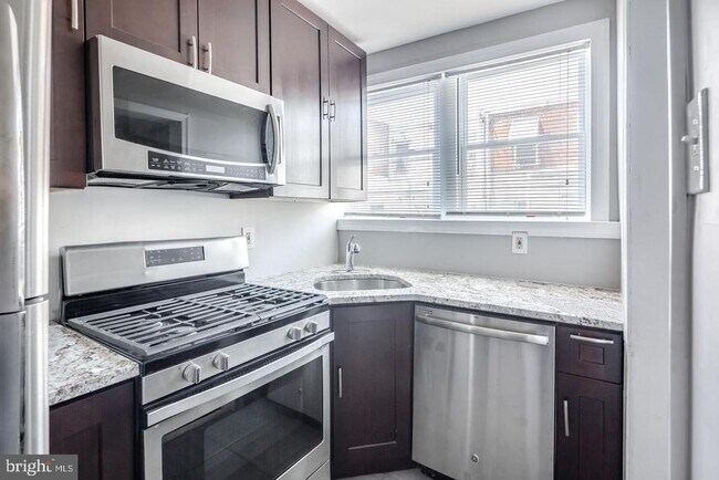 Photo - 1640 S 28th St