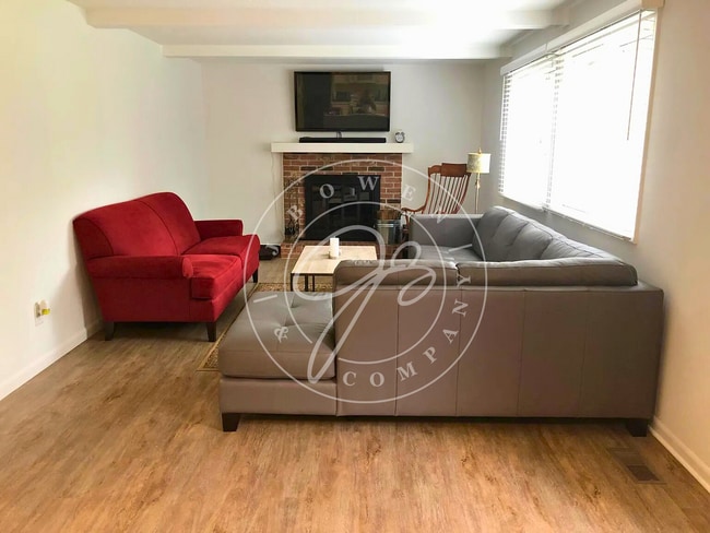 Photo - Beautiful 4-Bedroom Home in Lincoln Wood –...