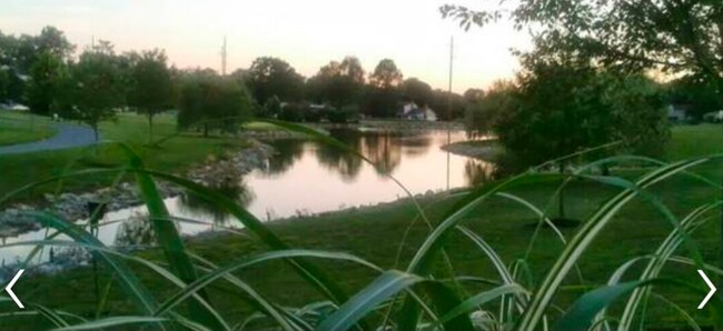 Photo - 645 Wallingford Rd