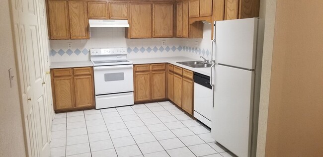 Photo - 3801 Hitchrock Dr Unit B