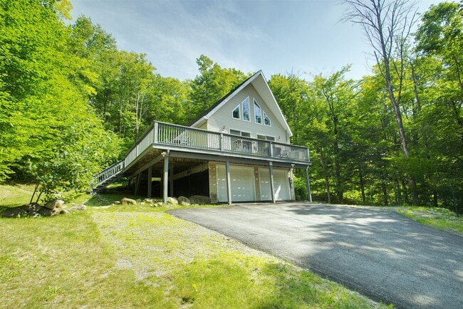 Building Photo - 4 Bed FURNISHED Winter Seasonal - Private Home Close to Ski Mountains! - $2940/mo, 6mo Lease