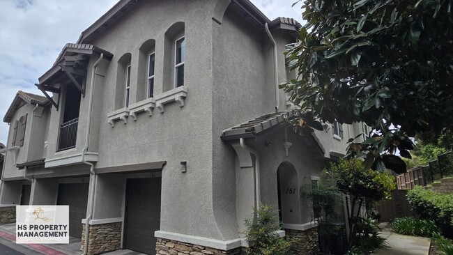 Photo - 425 S Meadowbrook Dr Townhome