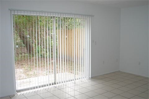 Patio - The Palms-Townhouses & Villas