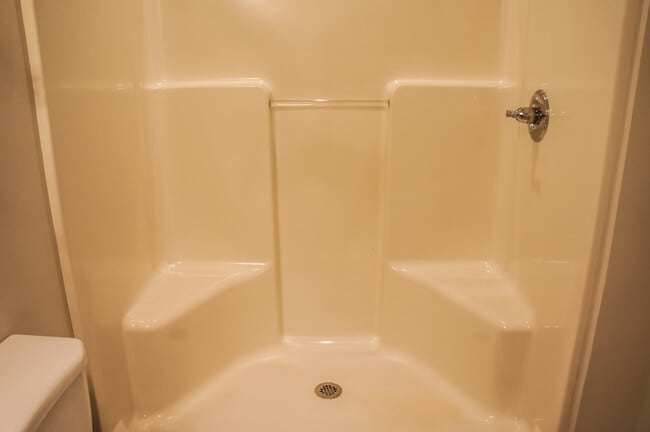 Photo - 6396 Fairview Rd