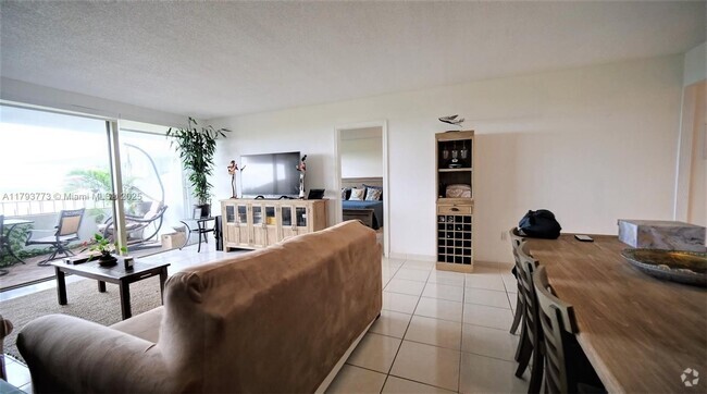 Building Photo - 155 Ocean Ln Dr Unit 1006 Rental