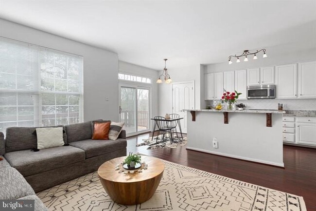Photo - 13340 Colchester Ferry Pl