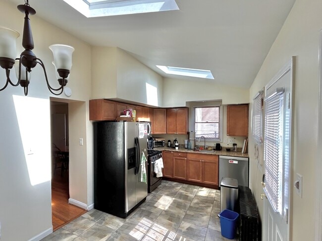 Photo - 171 Krams Ave