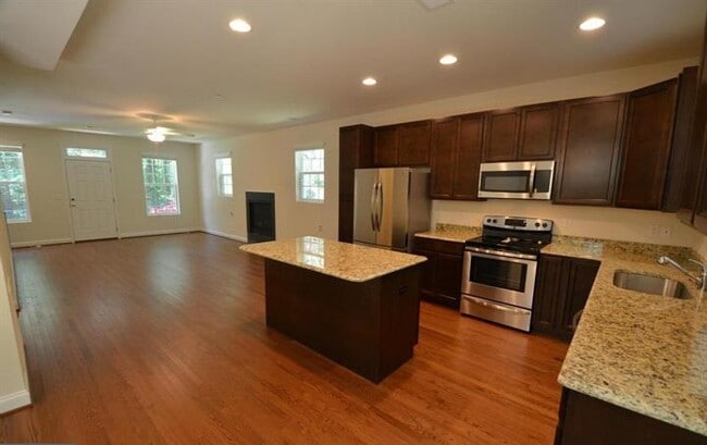 Photo - 5917 Sneed Dr