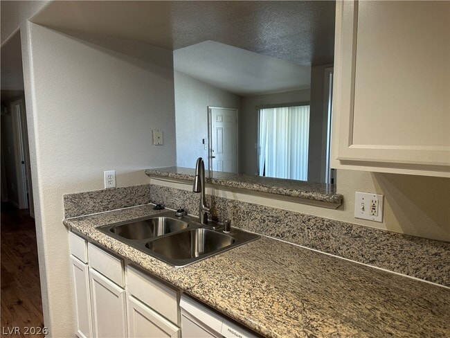 Photo - 950 Seven Hills Dr Unit 1321