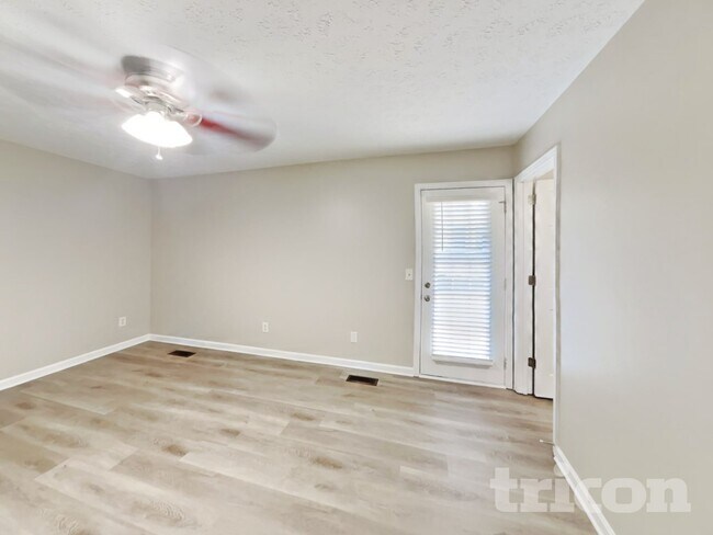 Photo - 3009 Blackwood Dr