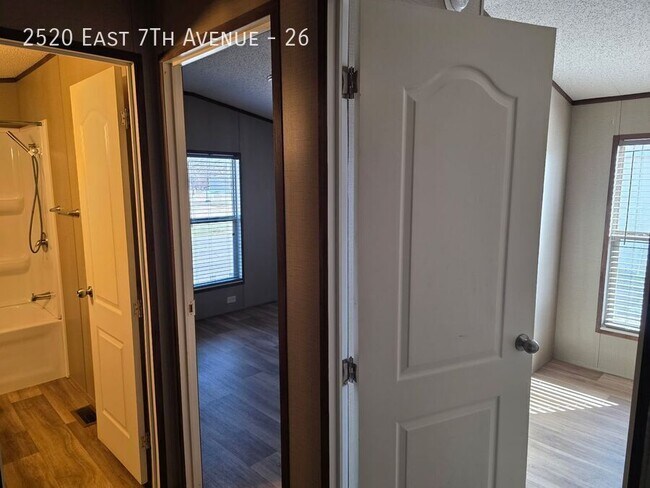 Photo - 2520 E 7th Ave