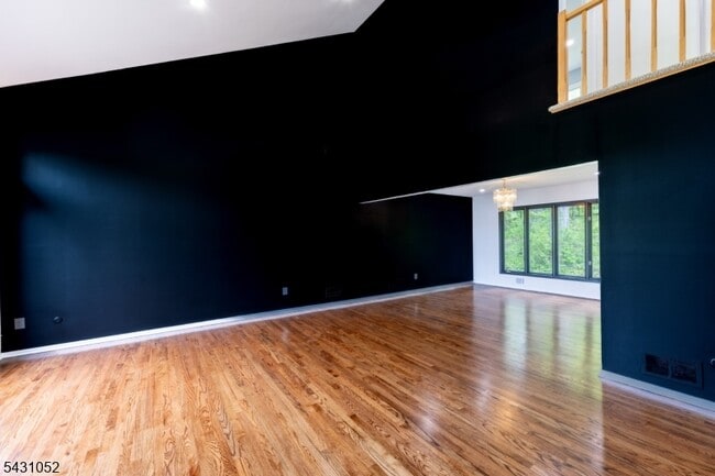 Photo - 9 Wick Ln