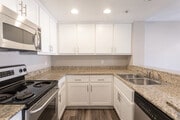 2HAB. 2BA - 889SF