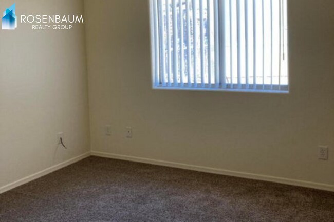 Charming 3-Beds, 2-Baths single-level home in Prescott Valley!