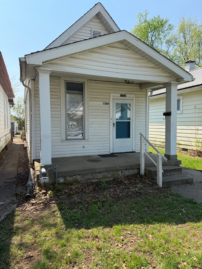 Photo - 1509 E Illinois St