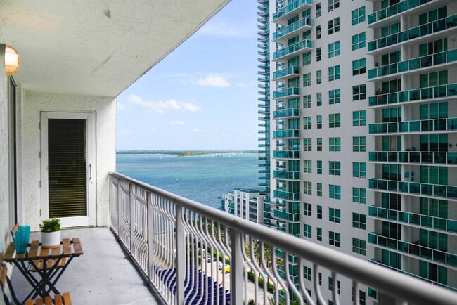 Photo - 1 SE 12th St Unit SI FL17-ID1022180P