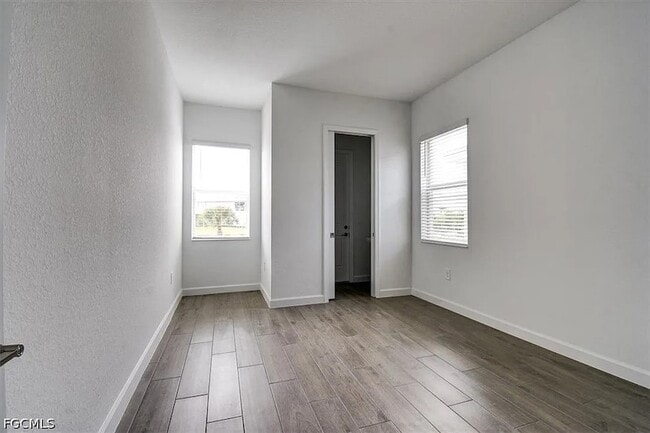Photo - 7796 Lakes Edge Ln