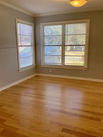 Photo - 213 Donald St