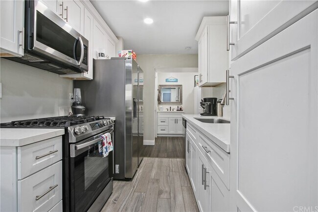 Photo - 1350 W Lambert Rd Unidad 119