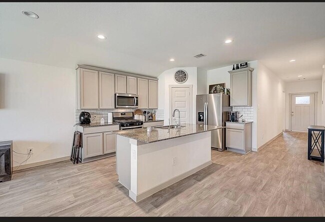 Photo - 1246 Truckee River Dr